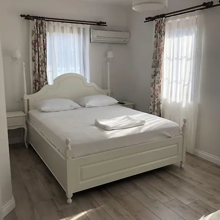 Kirli * 博兹贾阿达岛